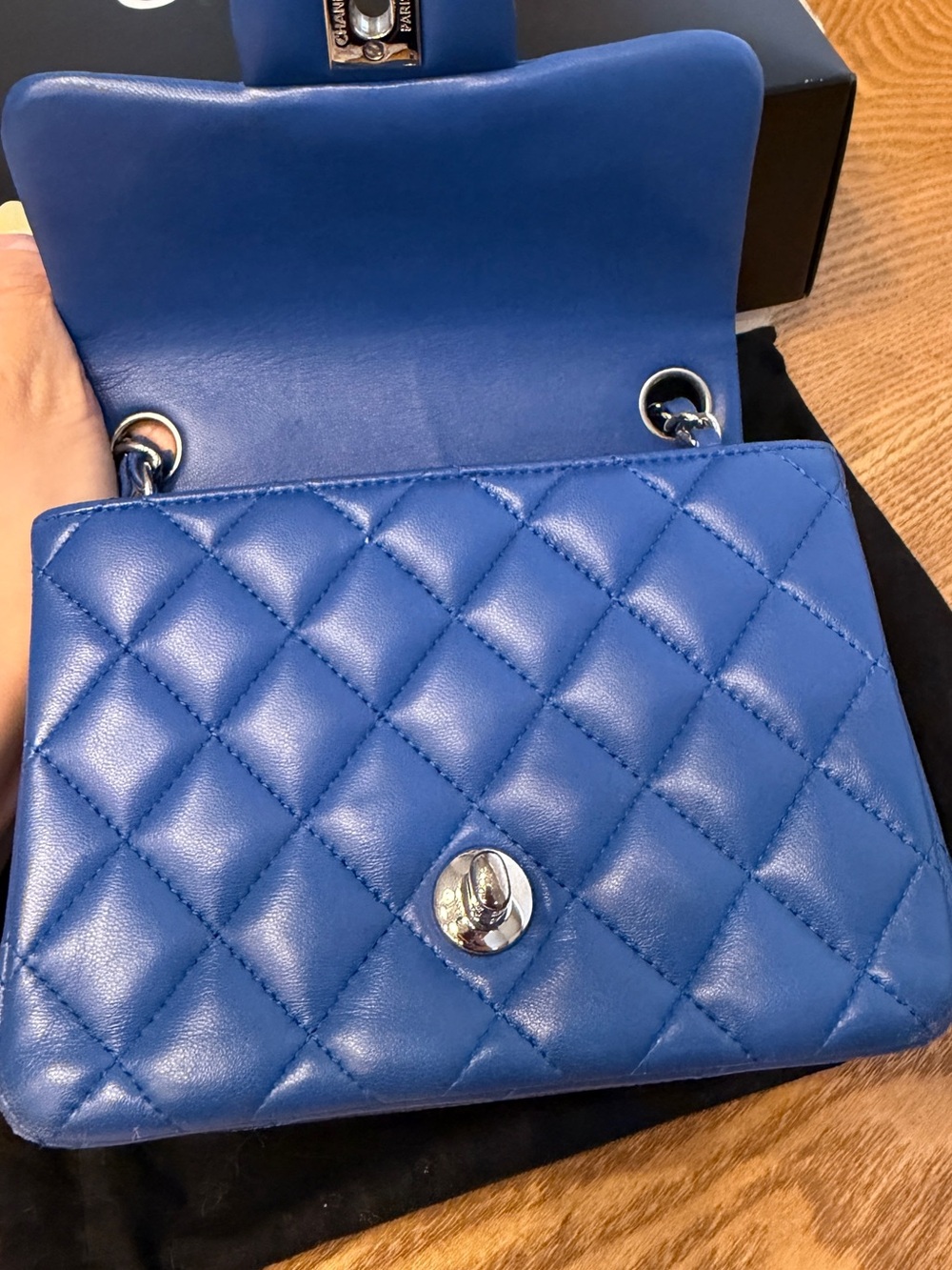 CHANEL square Quilted Lambskin Mini Flap Bag in Bright blue - Picture 6 of 9